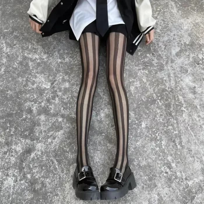 Collants à rayures noires pour femmes
