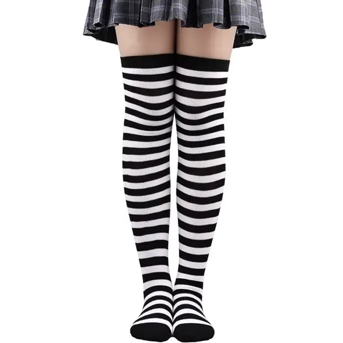 Femmes cuisse haute sur le genou chaussettes pour fille noir blanc rayé bonneterie longs bas en coton Kawaii tricoté
