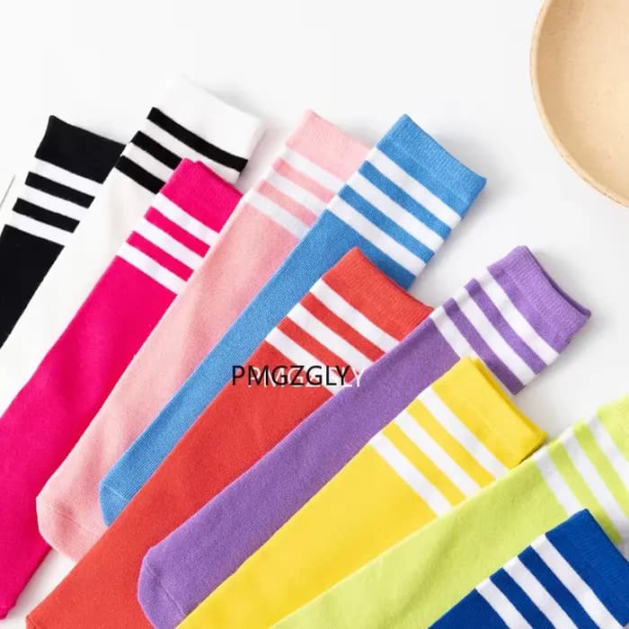 Chaussettes d'automne pour enfants, bas à tube central, couleur bonbon, bas de football classiques de style collégial, tube mi-haut