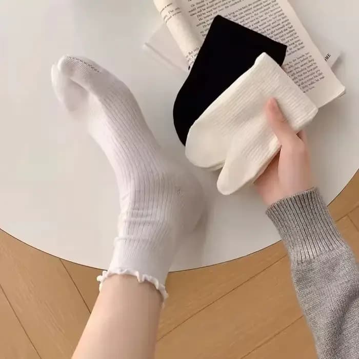 Chaussettes japonaises à volants en coton à bout fendu