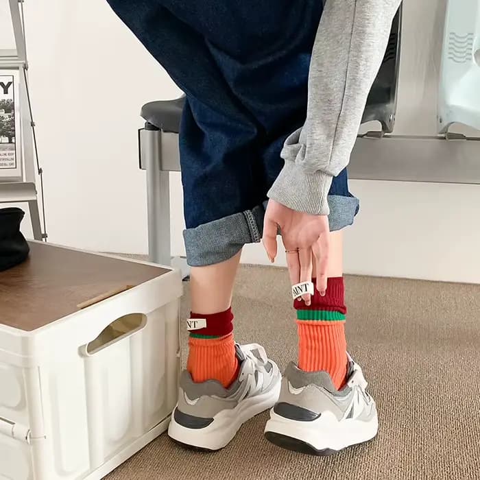 Chaussettes de couleur contrastée