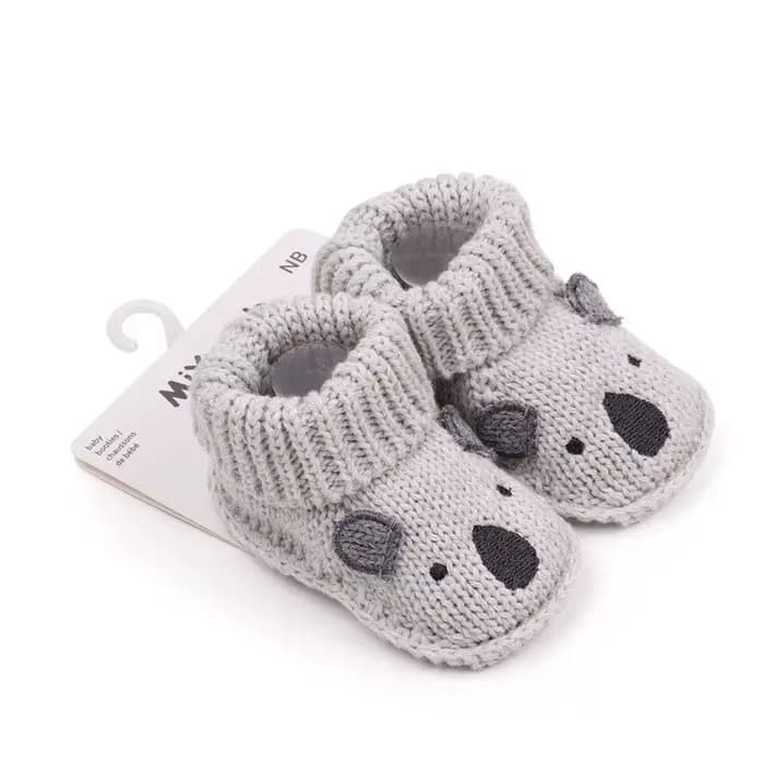 Mignon dessin animé tricot Crochet bébé chaussons nouveau-né chaussettes chaussures faites à la main infantile chaud premiers marcheurs