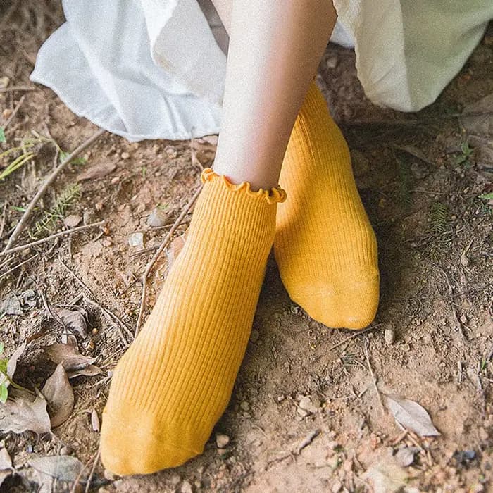 1 paire de chaussettes à volants pour femmes