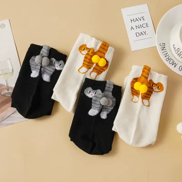 Chaussettes boule de fourrure de chat mignon 3D pour femmes