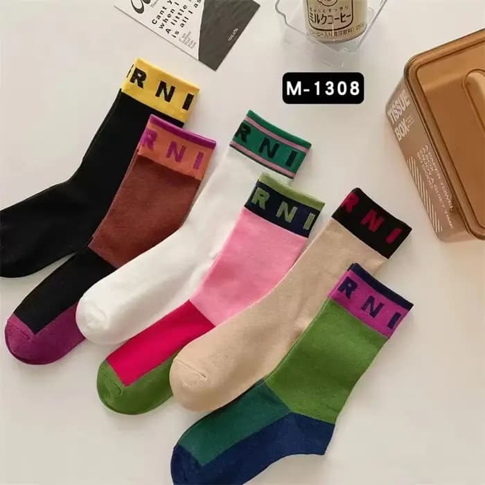 Chaussettes de sport à imprimé alphabet