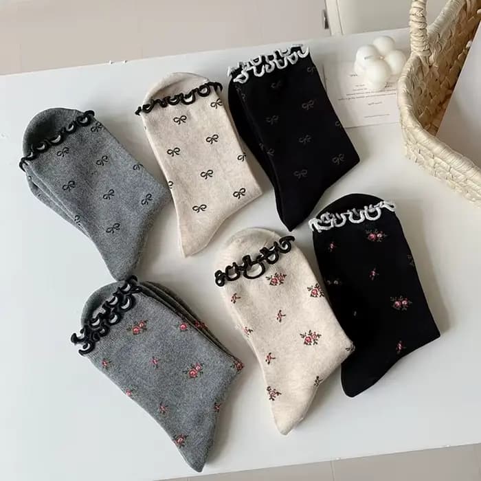 Chaussettes rétro à fleurs pour femmes