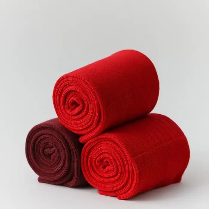 Chaussettes mi-mollet rouges pour femmes