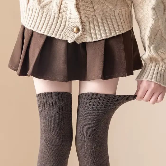 Chaussettes hautes sans pieds pour femmes