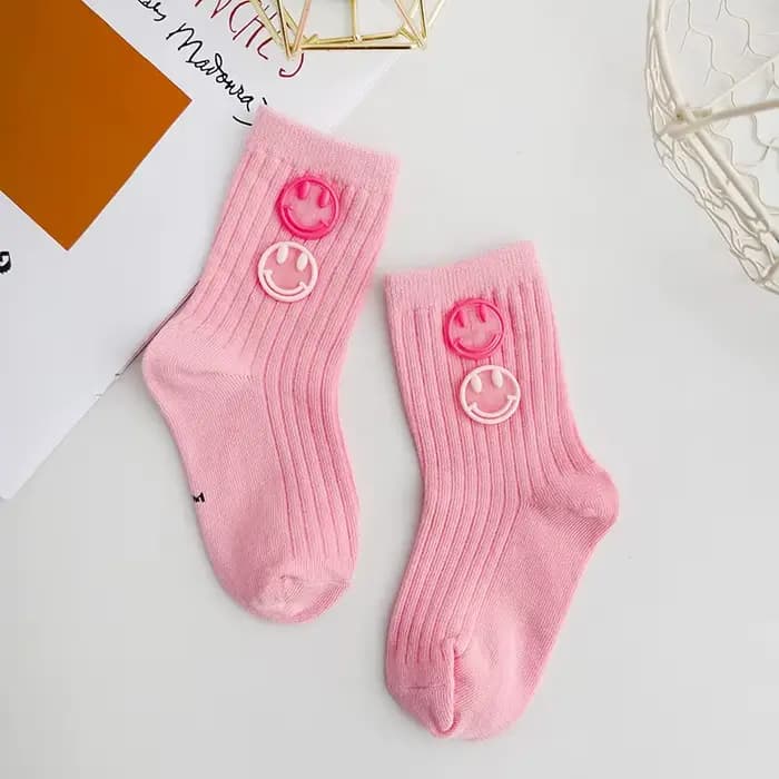 1/3/6 paires enfants chaussettes pour filles 2025 nouveau bébé enfants mode 3d sourire visage Applique blanc rose noir court école chaussettes 3-12Y