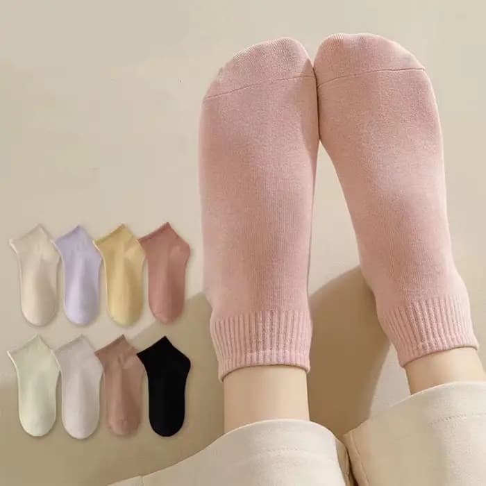 Chaussettes courtes de couleur unie pour femmes
