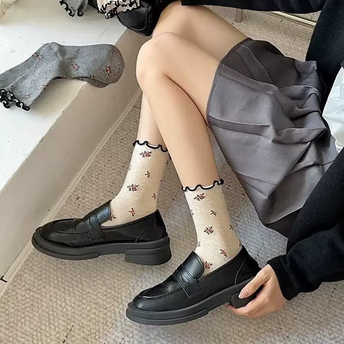 Chaussettes rétro à fleurs pour femmes