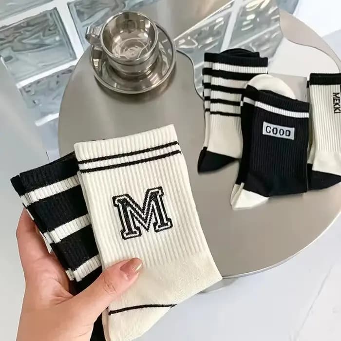 Socks Women Autumn Spring Winter Korea Style Harajuku Street Sport Cotton Stripes Casual Skateboard Mid-tube Sock for Girls Gift