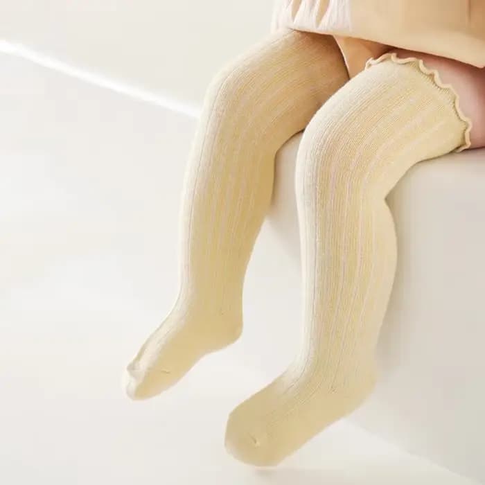 Chaussettes hautes à volants pour enfants