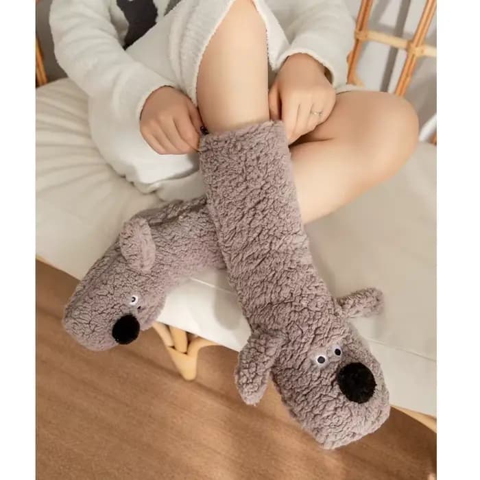 Nouveau chien chaussettes de neige