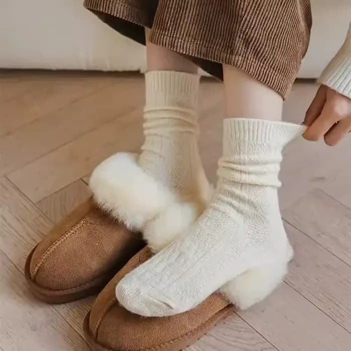 Femmes laine chaussettes chaud hiver épaissir cachemire flou décontracté couleur unie confortable maison chaussette