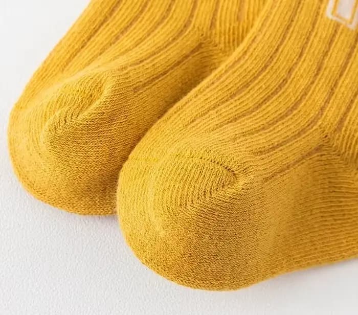 Chaussettes tricotées pour enfants coréens