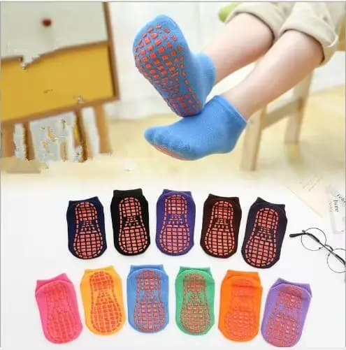 10 paires pack été 2025 chaussettes pour enfants chaussettes de sol pour bébé chaussettes antidérapantes chaussettes trampoline pour enfants