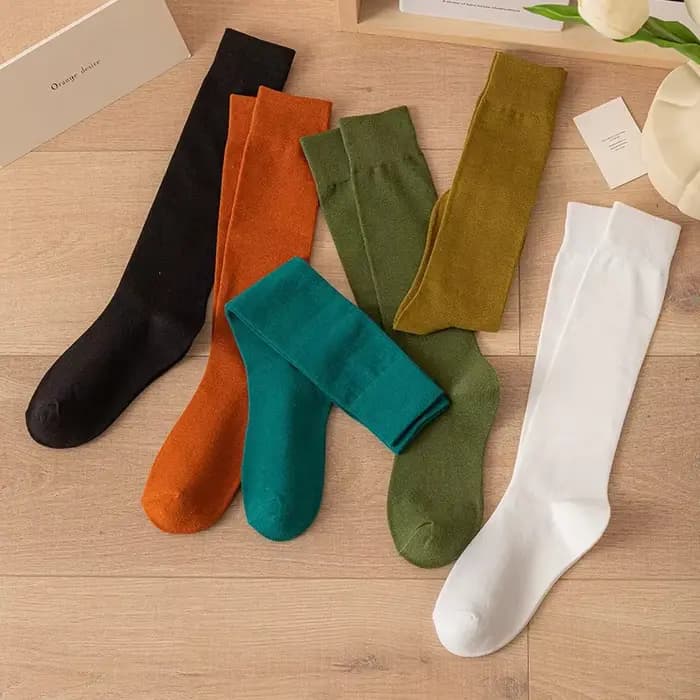 Chaussettes hautes en coton pour femmes