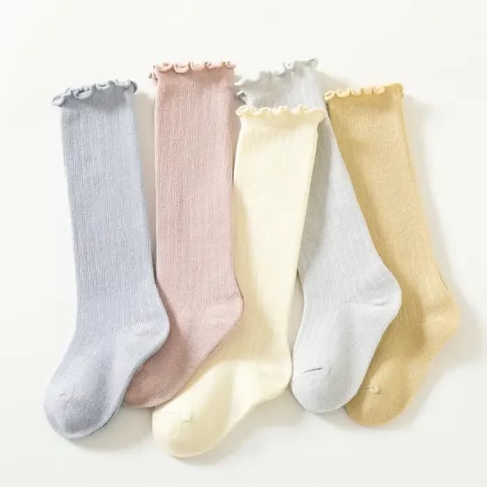 Chaussettes hautes à volants pour enfants