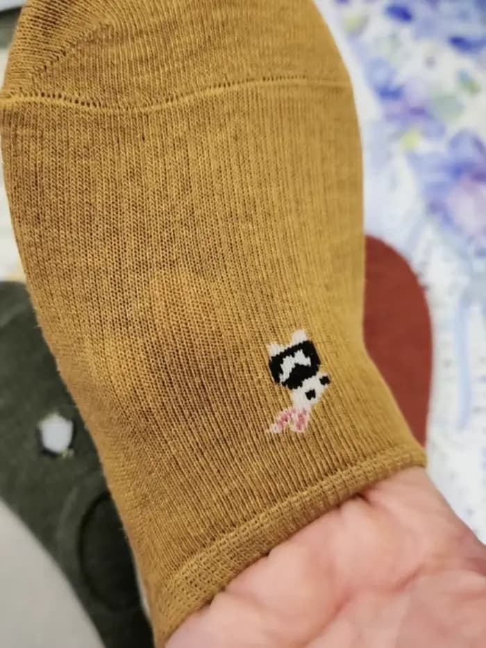 Chaussettes courtes brodées mignonnes pour femmes