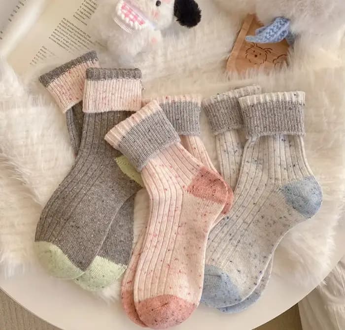 Nouvelles chaussettes pour femmes