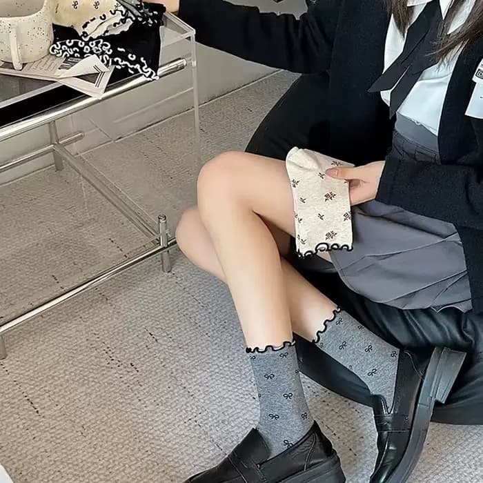 Chaussettes rétro à fleurs pour femmes