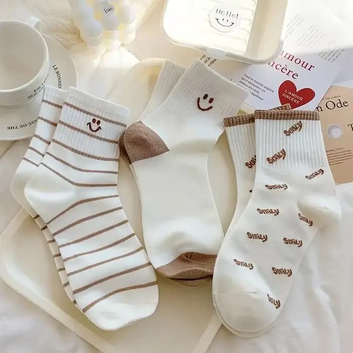 Chaussettes mi-tube à col rond pour femmes