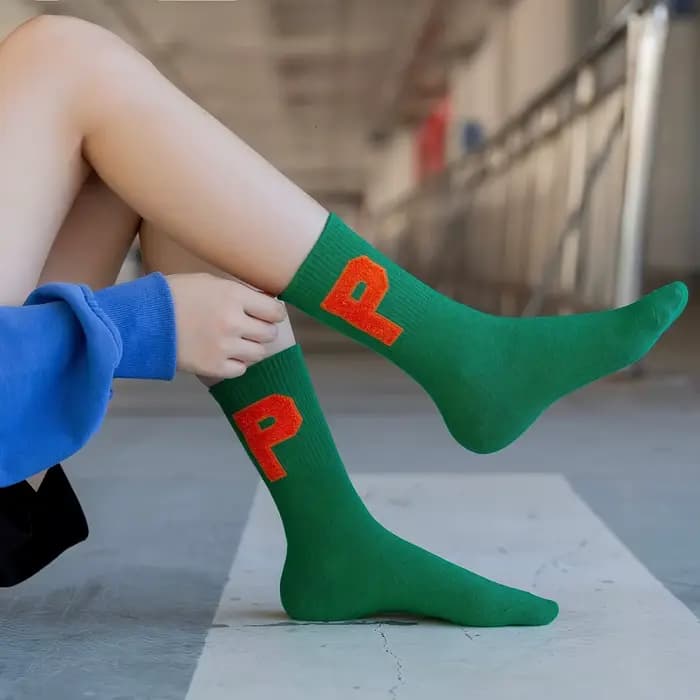 Chaussettes de sport Harajuku en coton pour femmes, avec lettres brodées P, Style collège, confortables pour étudiantes, cadeau de noël