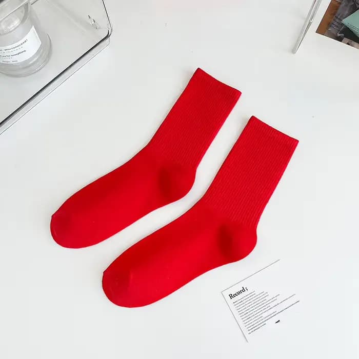 Mode femmes été chaussettes de danse hommes blanc noir rouge respirant doux coton chaussettes filles mi Tube coréen coloré unisexe chaussettes