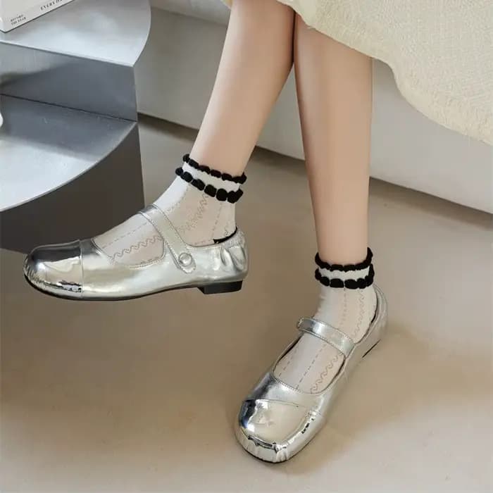 Chaussettes basses pour femmes, printemps-été, noires et blanches, mode mignonne Kawaii Lolita, fines, en coton, maille respirante, Calcetines