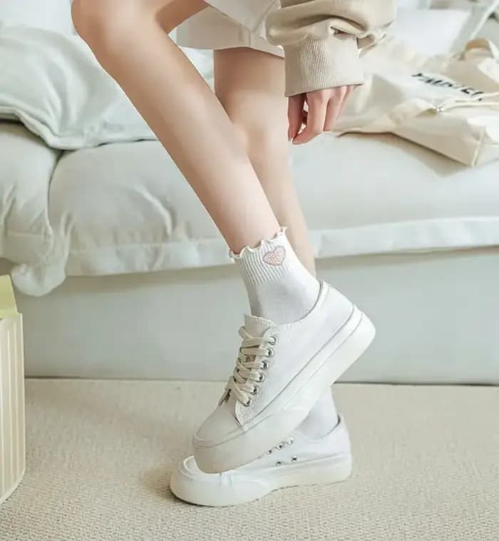 Chaussettes avec froufrous pour femmes
