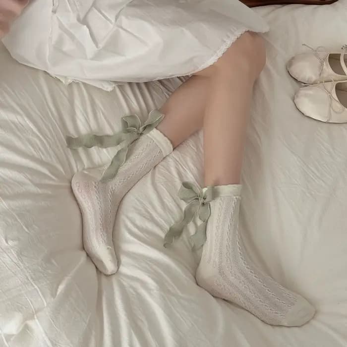Chaussettes mi-mollet pour femmes