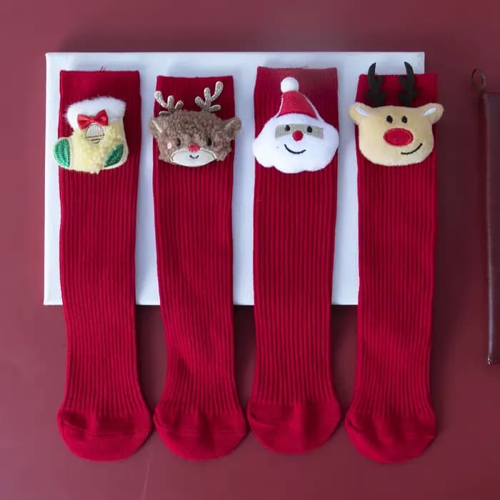 Chaussettes de noël pour nouveau-nés, chaussettes longues en coton rouge pour nourrissons, décor d'arbre d'élan du père noël, chaussettes hautes respirantes et antidérapantes