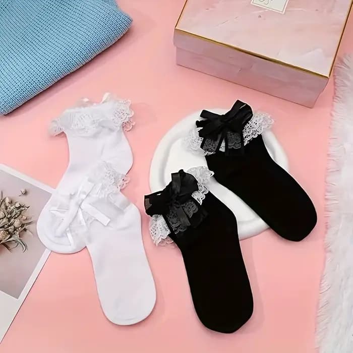 1 paire de chaussettes à volants pour femmes