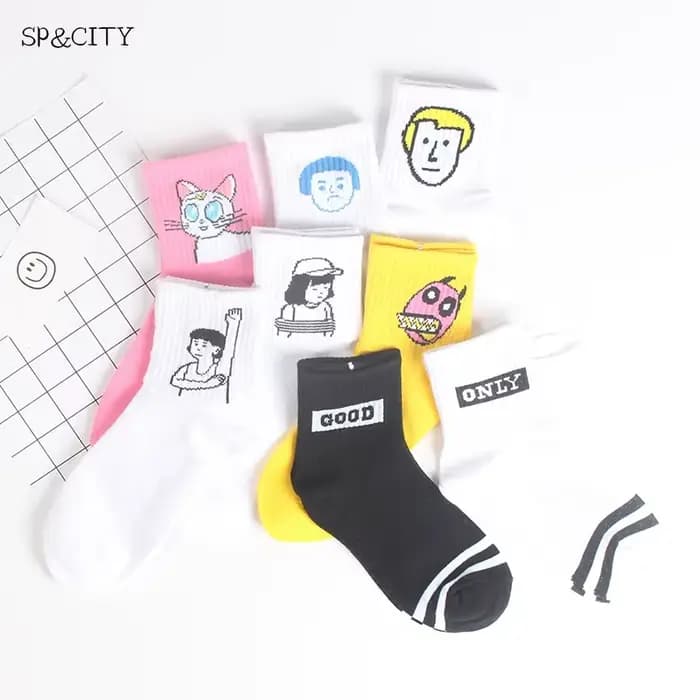 Harajuku – chaussettes courtes à motifs pour femmes, avec lettres de dessin animé, en coton, Cool, Hipster, Skateboard, cheville, amusantes