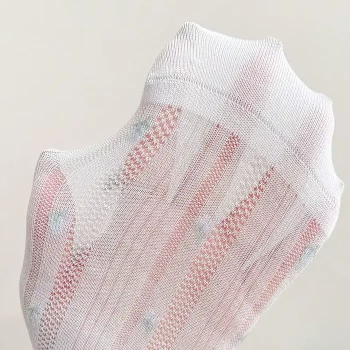 Chaussettes fines à fleurs en dentelle pour femmes, chaussettes longues respirantes pour filles, à la mode, nouvelle collection printemps-été