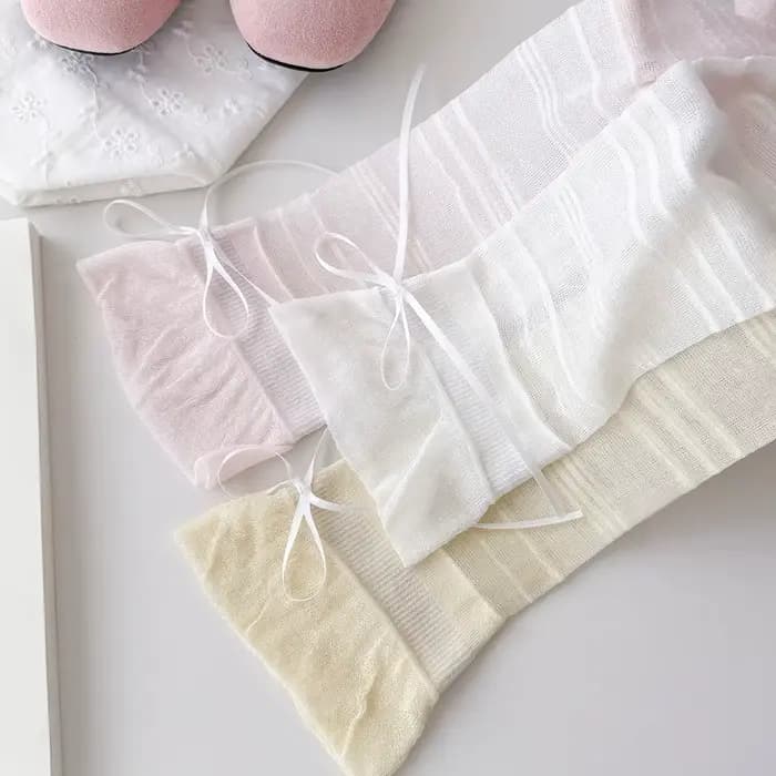 Chaussettes hautes pour femmes