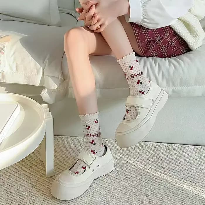 Chaussettes en dentelle pour femmes