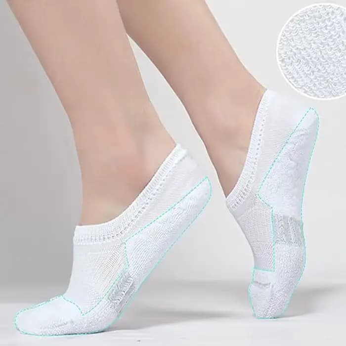 Chaussettes blanches invisibles pour femmes