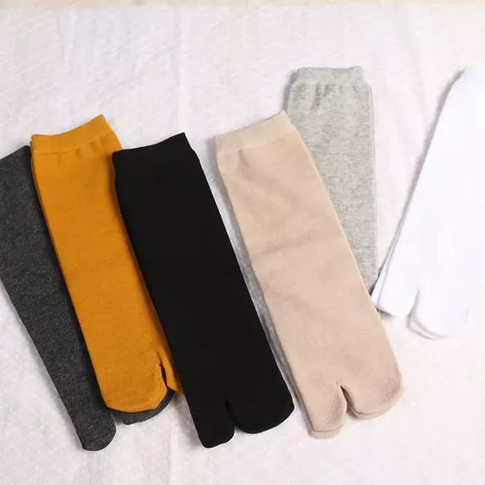 Style japonais 2 orteils chaussettes couleur unie coton hommes femmes respirant tongs séparées deux doigts