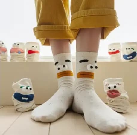 Chaussettes de dessin animé drôle pour femmes