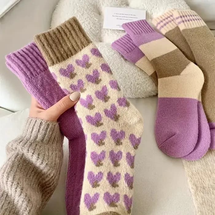 4 paires de chaussettes mi-longues pour femmes, à la mode, polyvalentes, violettes, en forme de cœur, douces, chaudes, confortables, décontractées, longues, automne hiver