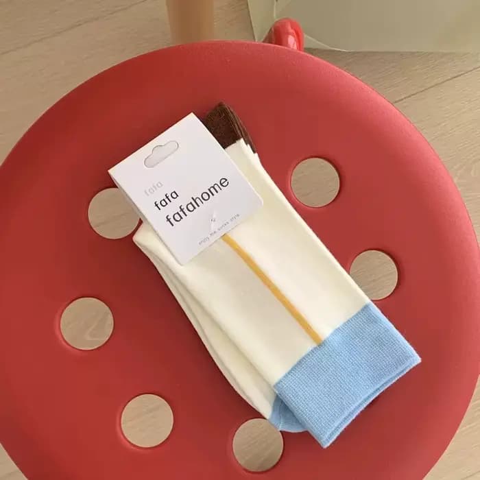 Nouvelles chaussettes pour femmes pour le printemps et l'été à Ins