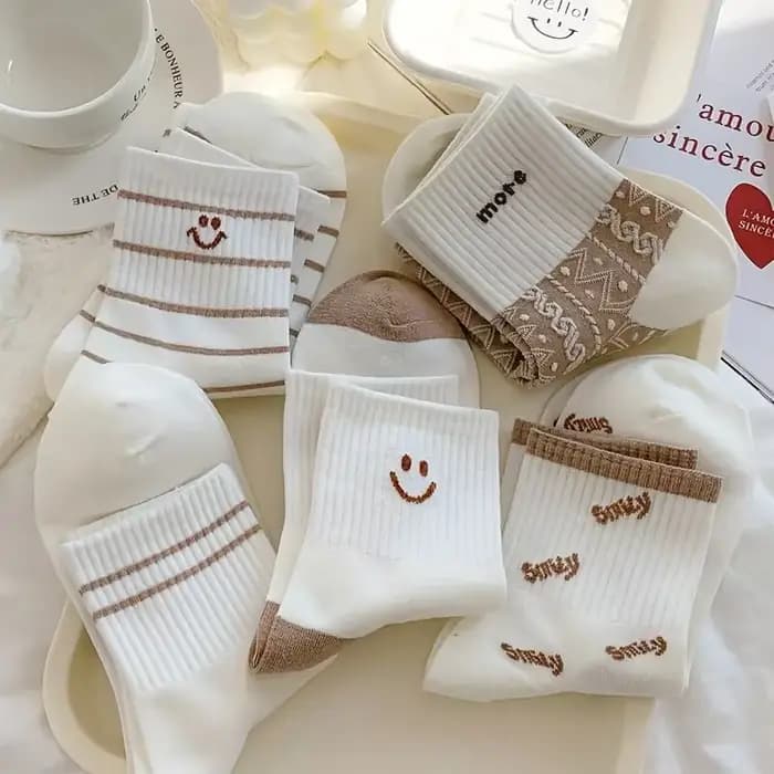 Chaussettes mi-tube à col rond pour femmes