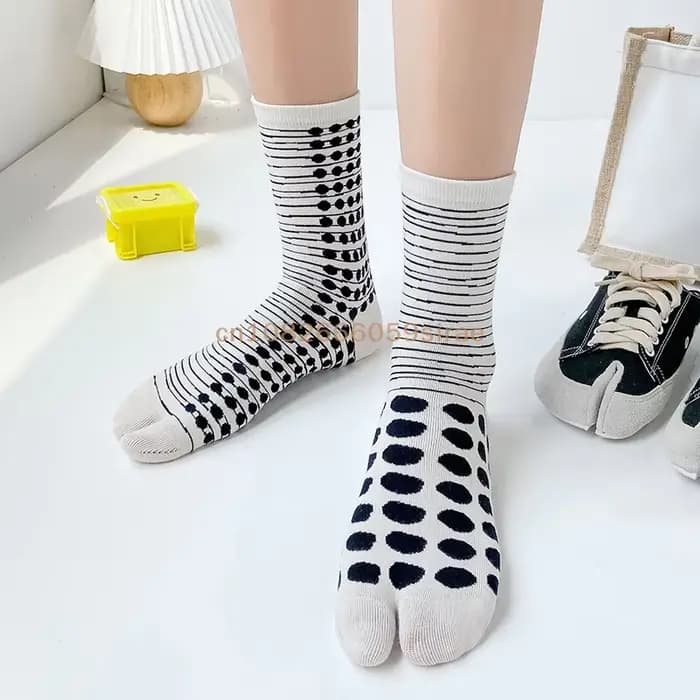 1 paire de chaussettes Jacquard colorées à deux orteils pour femmes