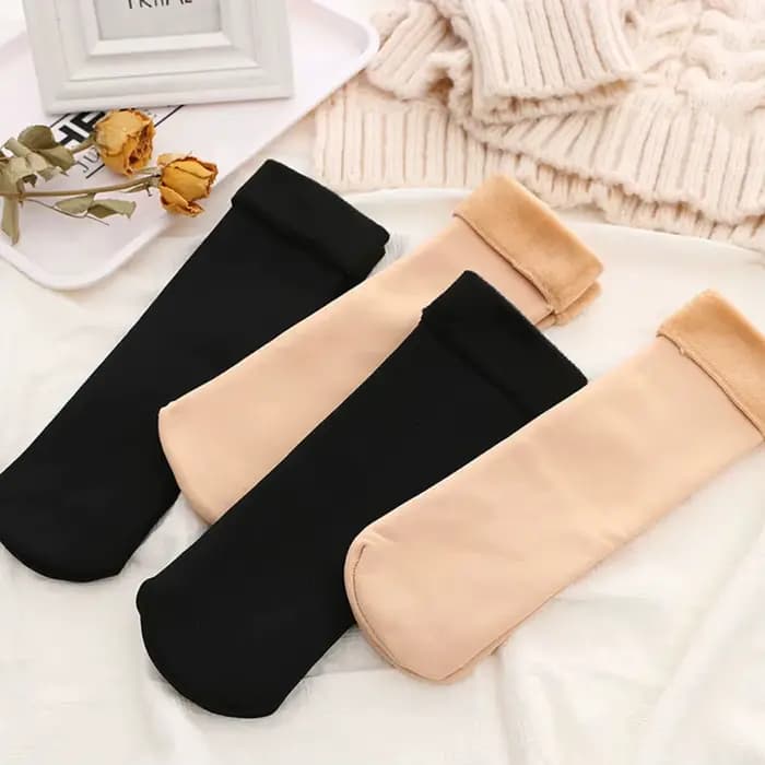 Chaussettes en velours pour femmes, chaussettes d'hiver épaisses et chaudes, douces et confortables, couleur unie, bas épais, bottes souples