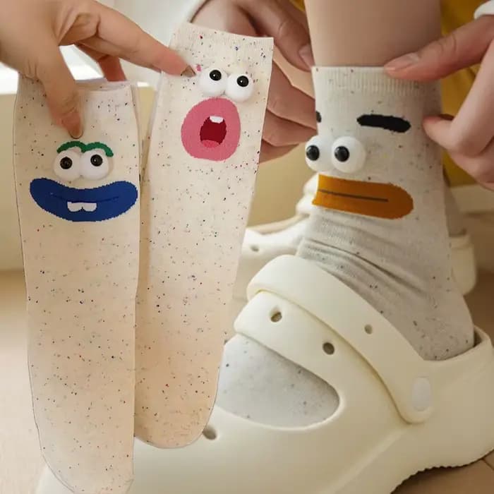 Chaussettes de dessin animé drôle pour femmes