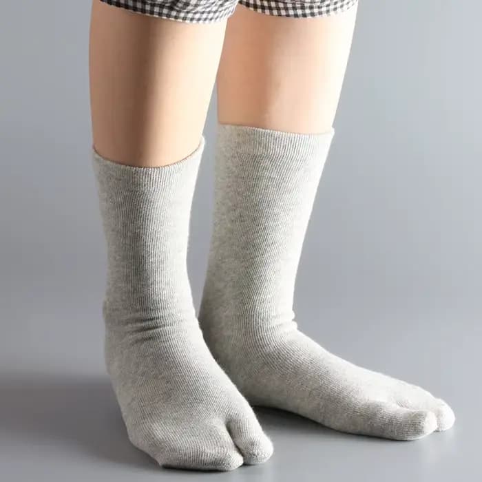 Style japonais 2 orteils chaussettes couleur unie coton hommes femmes respirant tongs séparées deux doigts
