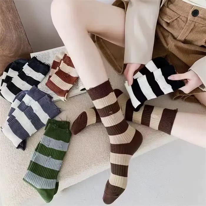 Chaussettes mi-mollet pour femmes, rayées, confortables, couleur café, style coréen, tendance, toutes occasions, pour le sport, printemps-automne