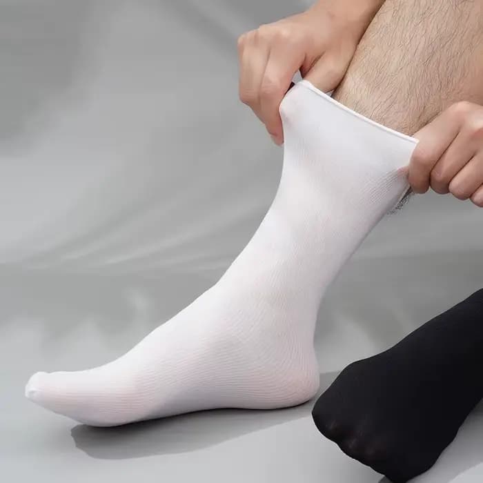 Chaussettes longues et fines pour hommes